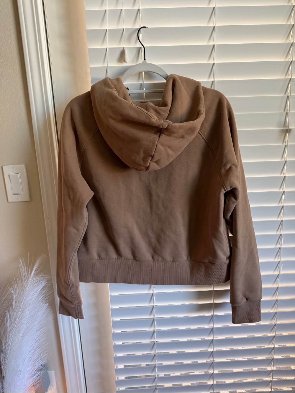 Vuori Half-Zip Hoodie in Light Brown - Picture 5 of 5